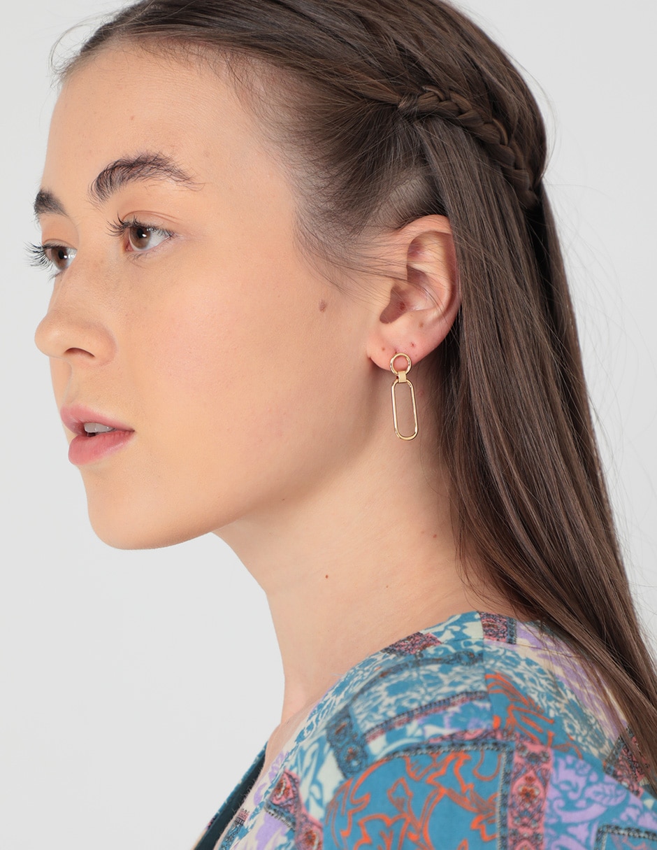 Aretes de oro amarillo con acabado baño de oro 4