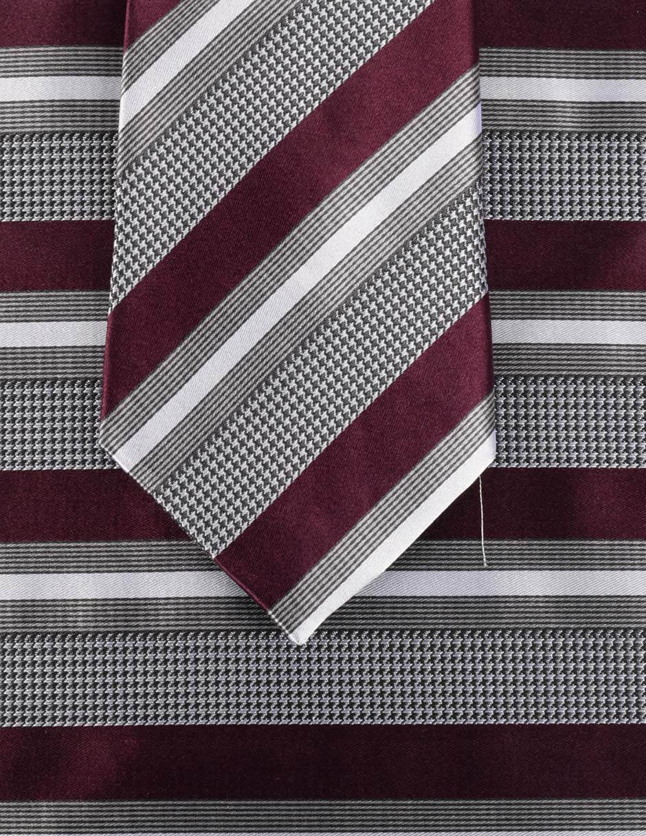 Set de corbata y pañuelo regular estampado a rayas para hombre