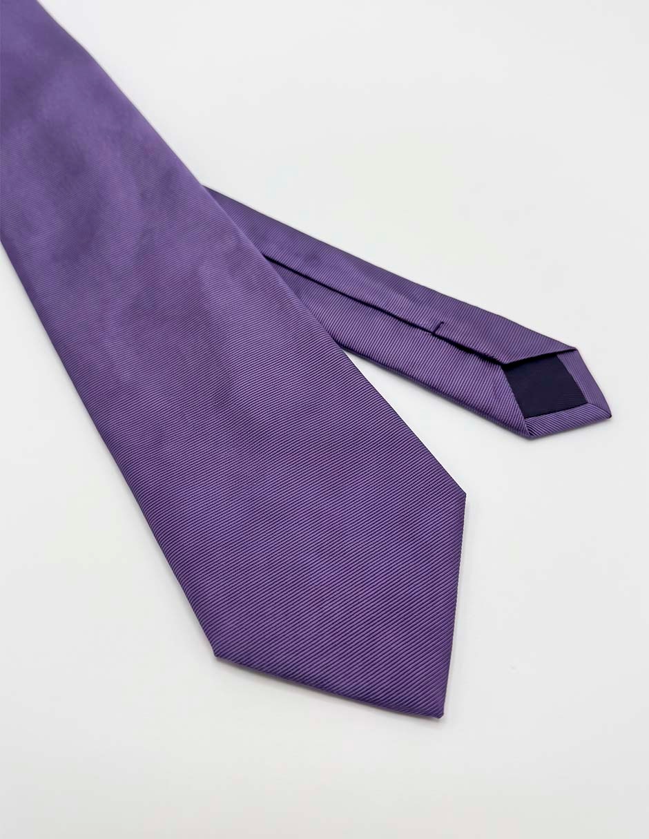 Corbata slim de seda para hombre